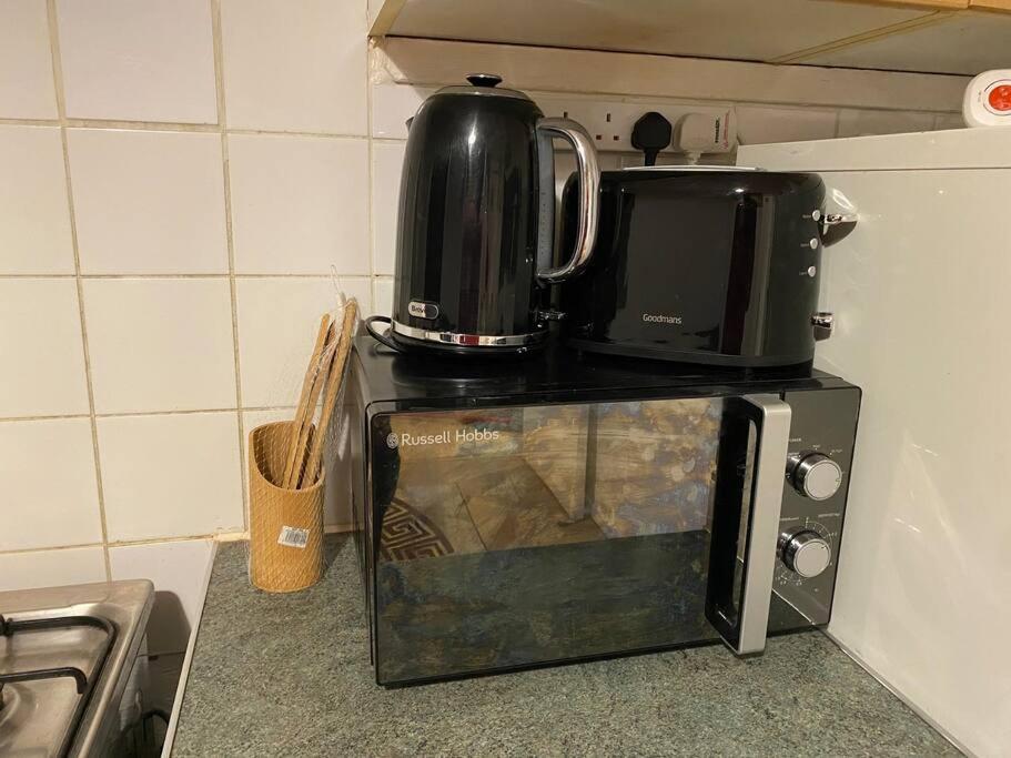 2 Bedroom Flat Camberwell Grove 런던 외부 사진