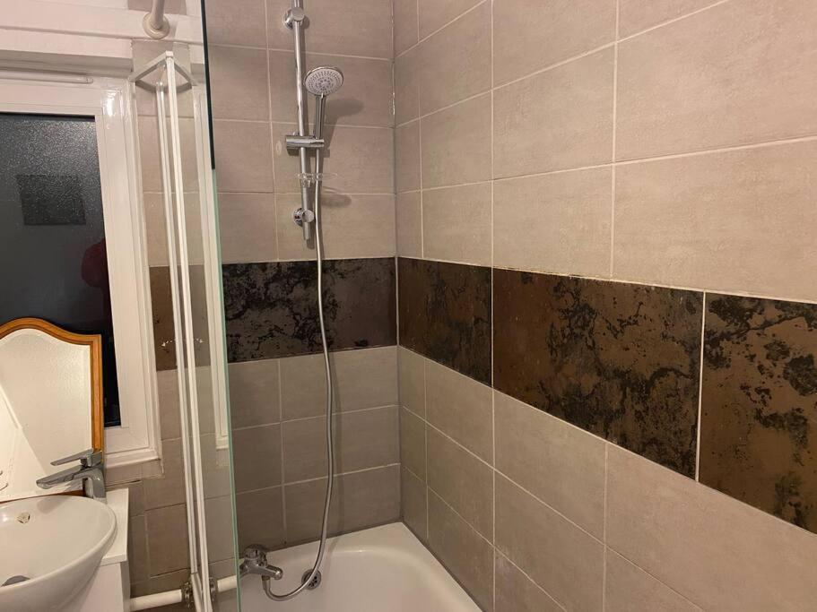2 Bedroom Flat Camberwell Grove 런던 외부 사진