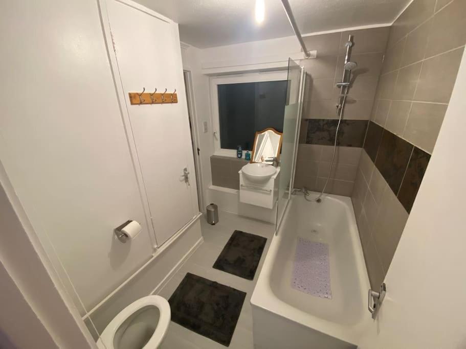 2 Bedroom Flat Camberwell Grove 런던 외부 사진