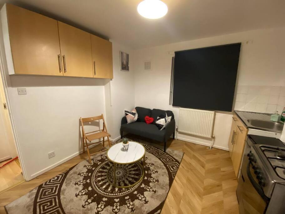 2 Bedroom Flat Camberwell Grove 런던 외부 사진